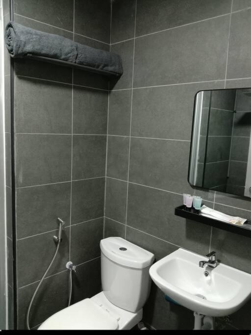 Amani Staycation Bandar Seri Alam#Studio Room ماسايْ المظهر الخارجي الصورة